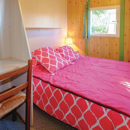 2 Bedroom Beautiful Stacaravan In Casalabriva