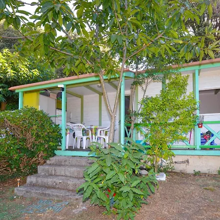 2 Bedroom Beautiful Stacaravan In Casalabriva